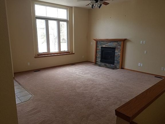 Living Room w/Fireplace