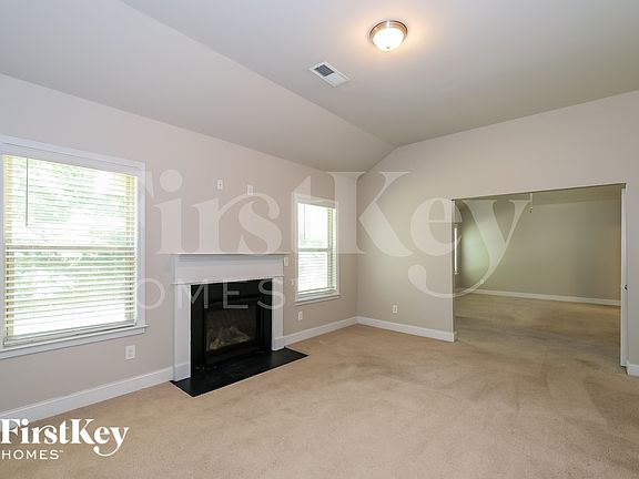 2nd image of 325 Stonecreek Pkwy