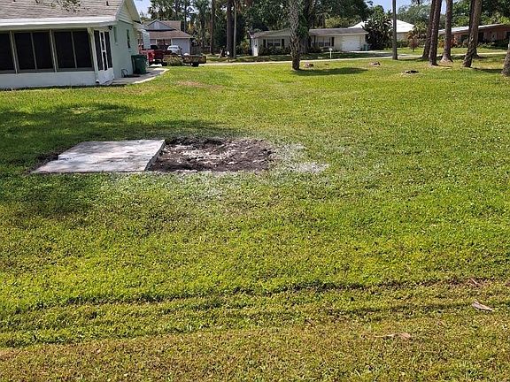 3rd image of 7904 Lockwood Drive