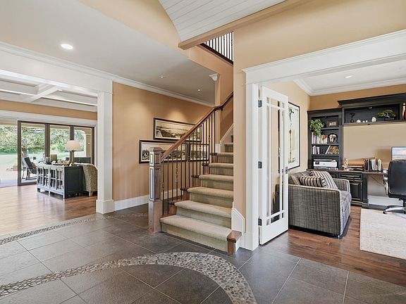 4th image of 1171 Jackson Way
