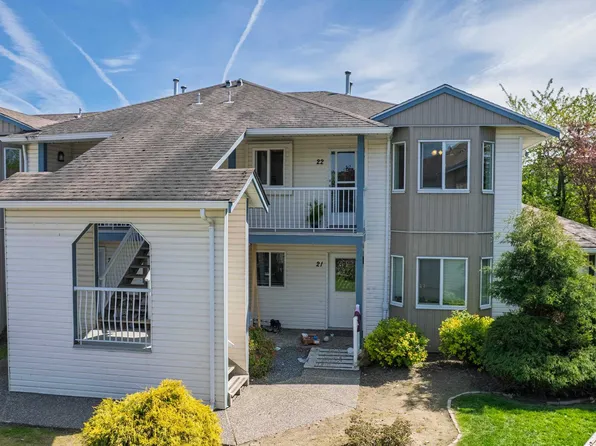 45435 Knight Rd #22, Chilliwack, BC V2R 3E8