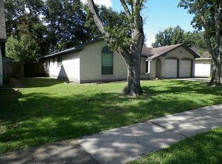 11919 Troulon Dr, Houston, TX 77072