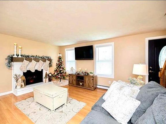 2nd image of 16 Paul Ave