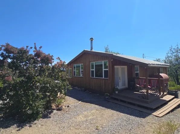 420 Om Shasta Path, Mount Shasta, CA 96067