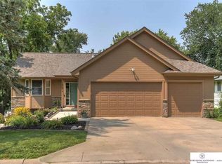 2610 N 67th St, Omaha, NE 68104
