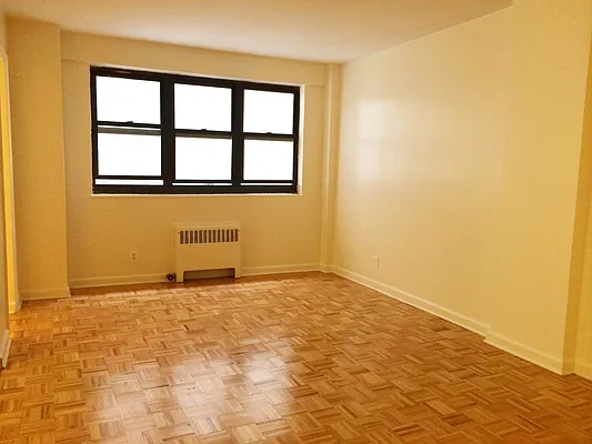 Rented by City Connections Realty | media 24