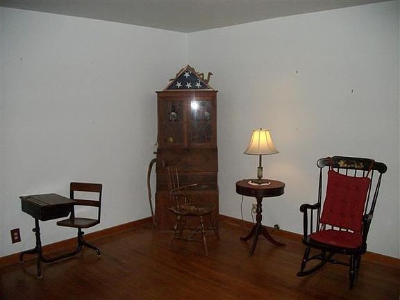 3rd image of 2701 W Chicago Ave