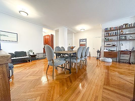 1st image of 680 W End Ave #10D