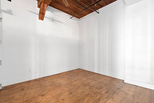 Rented by Compass | media 14