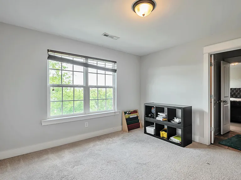 1001 Ryecroft Ln — Photo 27