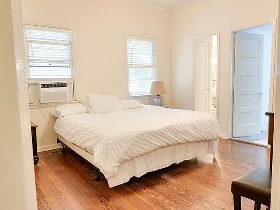 2nd image of 2570 Vineville Ave APT A