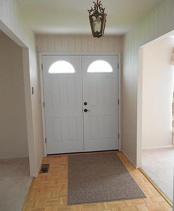 3rd image of 12743 Stoneridge Dr