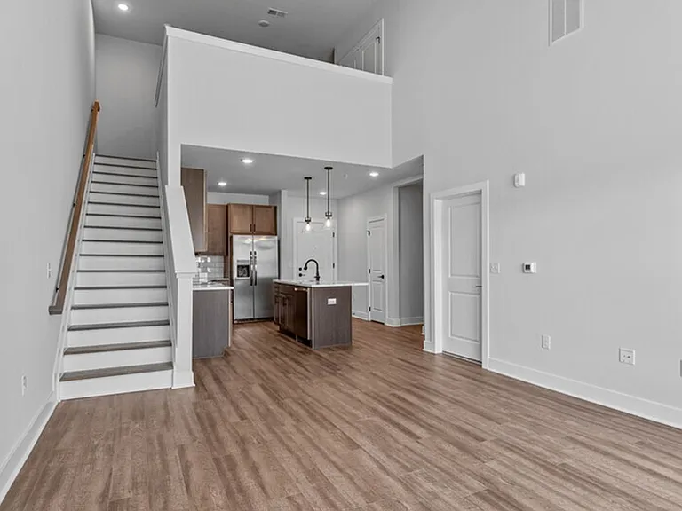 HH Bath View Apartments — Photo 21