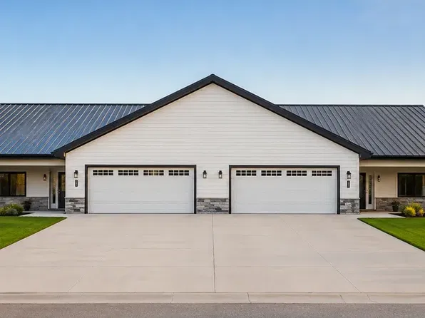845 Crystal Rd #B, Kiel, WI 53042