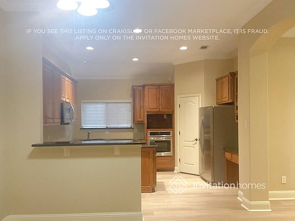 3rd image of 321 Merced St