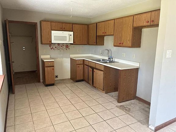 5th image of 756 Lemoyne Dr