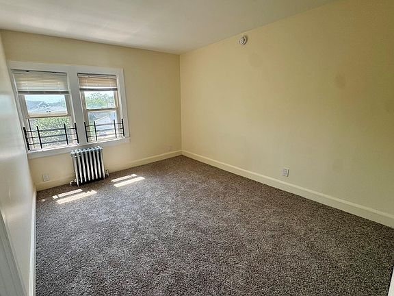 4th image of 100 Earle Ave #3