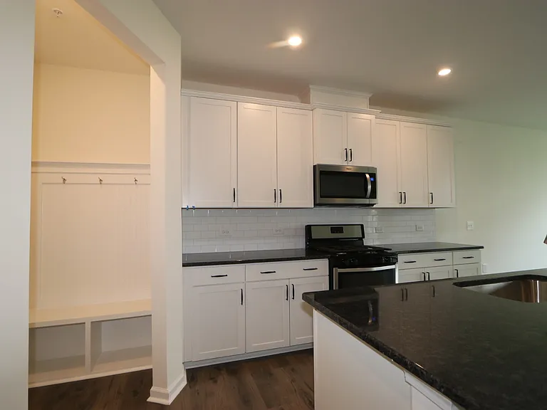 1012 Yatesbury Pl — Photo 8