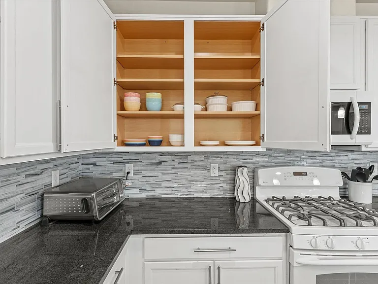 700 Sea Coast Dr — Photo 11