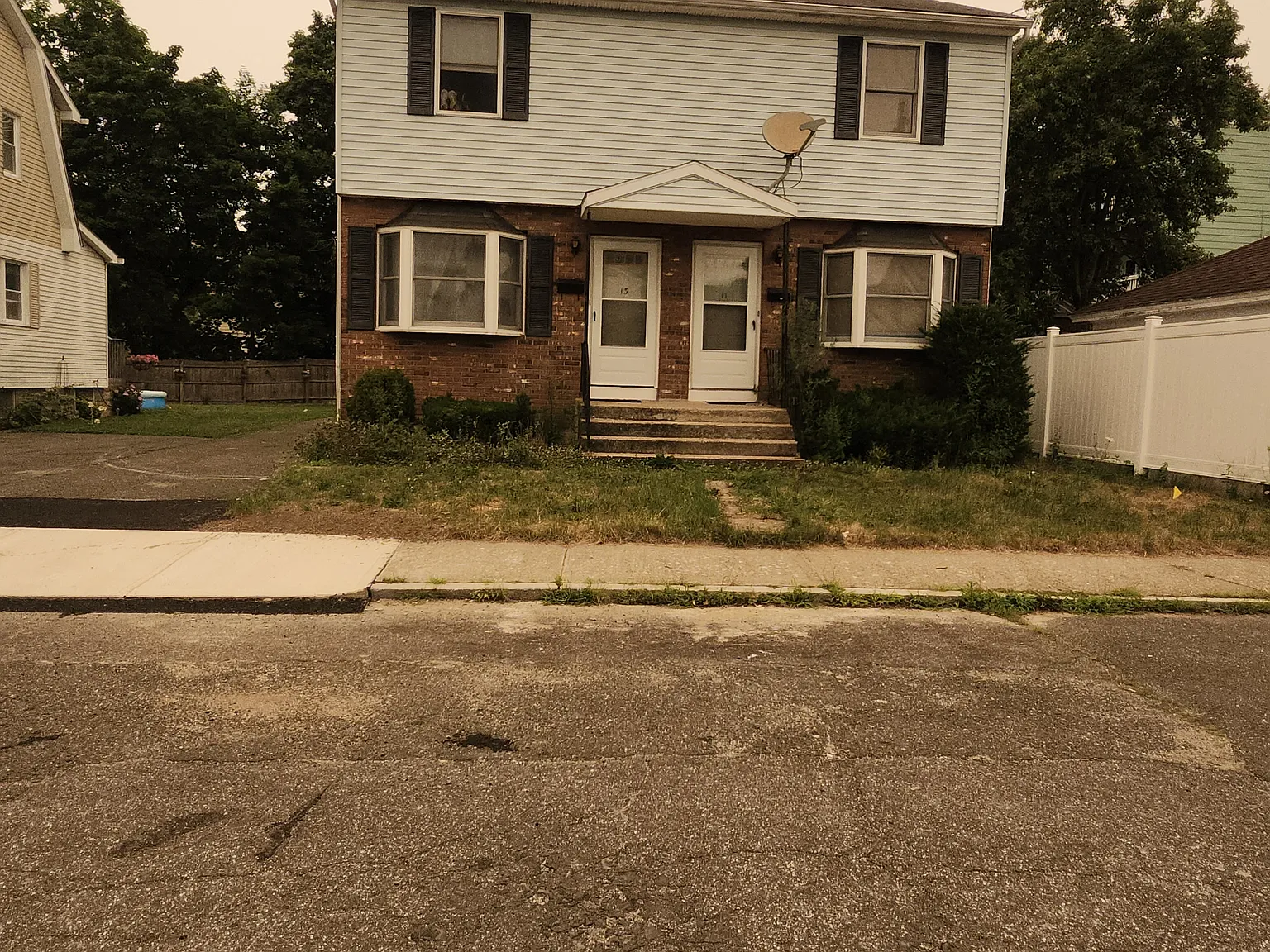 2 bed, 1.5 bath, 950 sqft, $1,750 — Photo 2