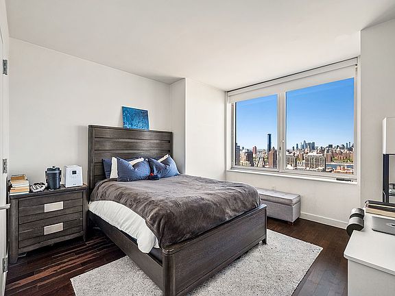2nd image of 306 Gold St APT 35G