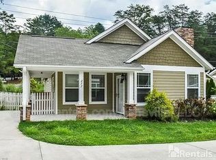 277 Old Farm School Rd, Asheville, NC 28805