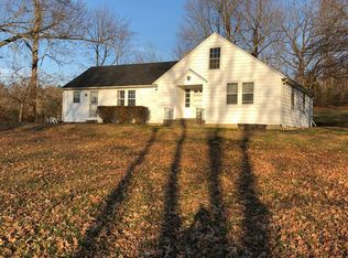 33 Mapleleaf Lake Ln, Utica, KY 42376