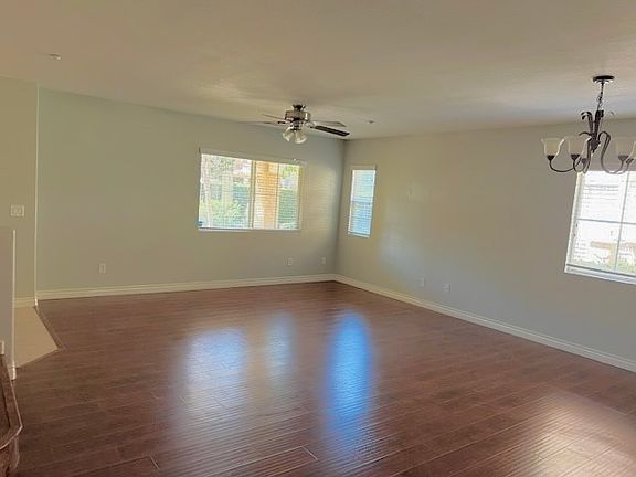 4th image of 25792 Iris Ave Unit B
