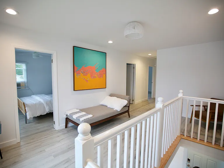 32 S Midway Rd — Photo 16