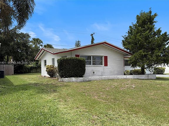 2nd image of 3696 Dogwood Ave