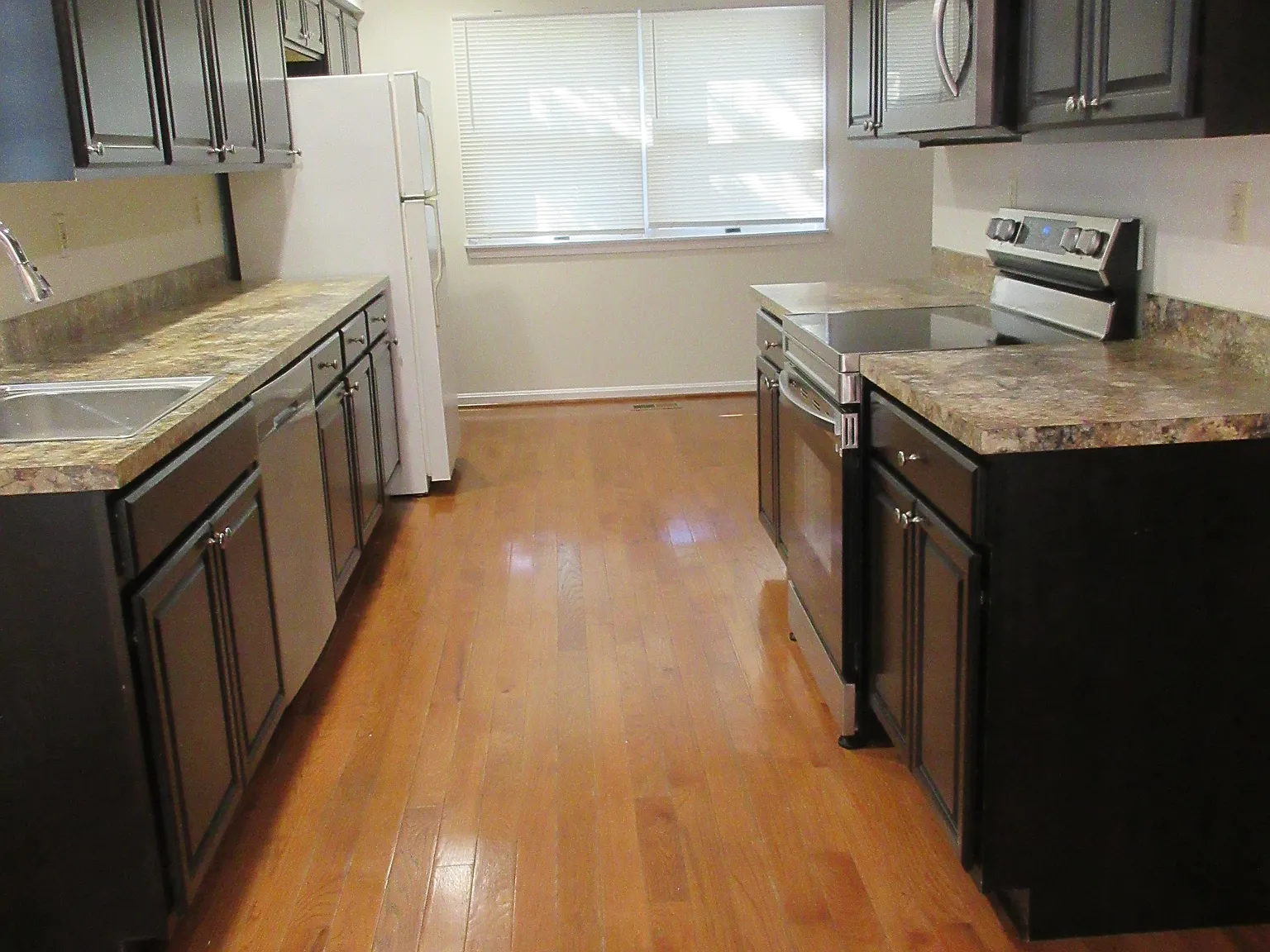 7661 Cedar Drive — Photo 2
