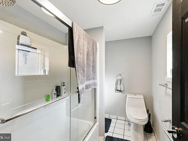 108 Queen St #3 — Photo 5