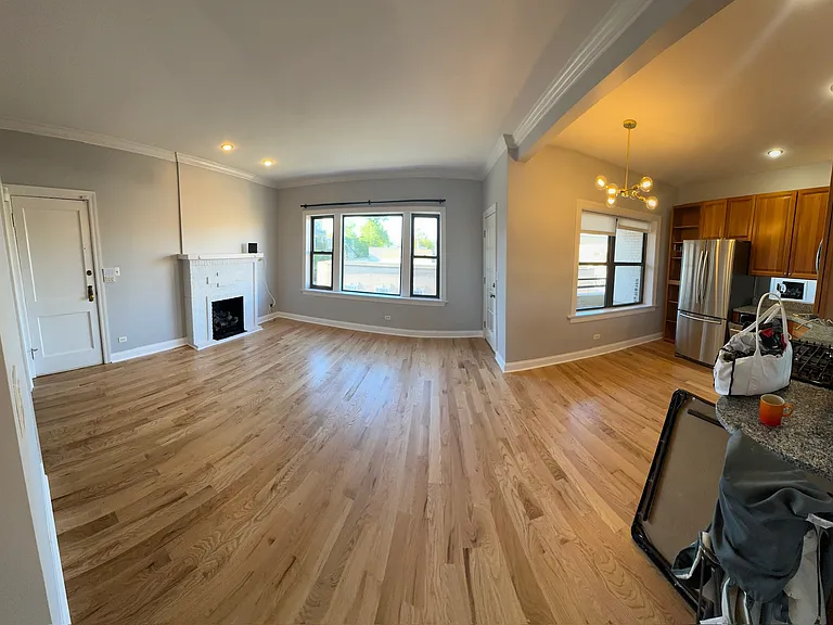 1340 W Irving Park Rd #3 — Photo 7