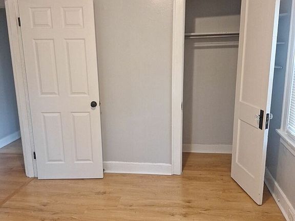 5th image of 2620 Norwood Ave #12