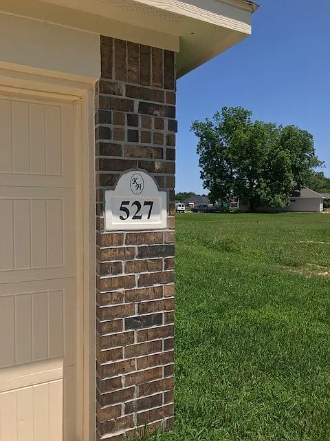 Beautiful 4-Bedroom, 2-Bath Single-Story Home in Columbia Lakes! — Photo 2