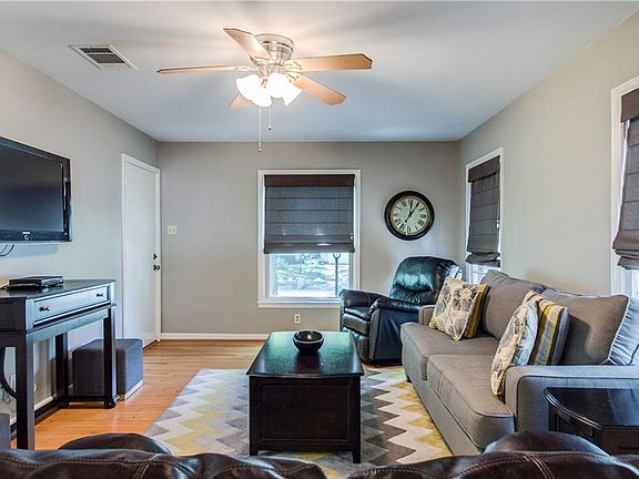 5th image of 1217 W Lovers Ln
