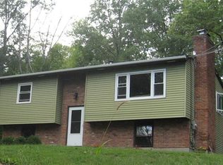 165 Mills Rd, Walden, NY 12586