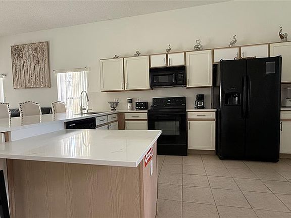 2nd image of 513 Bailey Cir