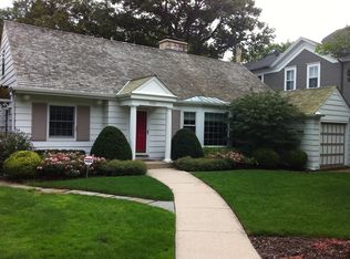 1725 Hinman Ave, Evanston, IL 60201