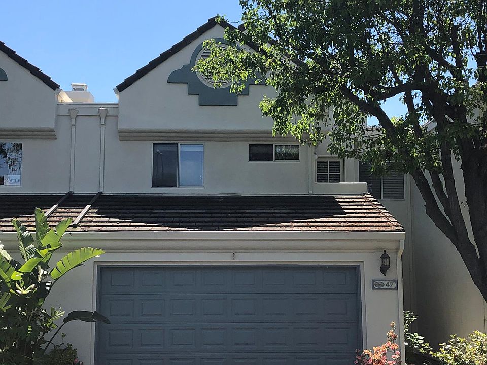 1st image of 47 Shoal Dr E