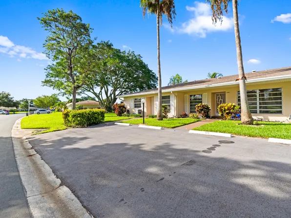 8666 Bella Vista Drive #111, Boca Raton, FL 33433