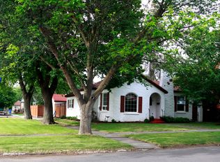 405 Van Buren St, Athena, OR 97813