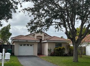8322 SW 44th Pl, Davie, FL 33328