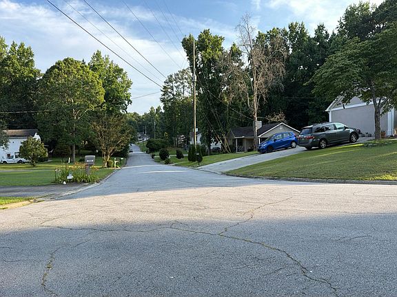 5th image of 2485 Suncrest Ct