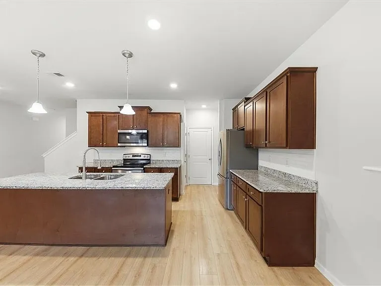 4526 Fillmore Trl SW — Photo 6