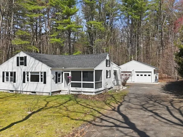 292 Gold St, Belchertown, MA 01007