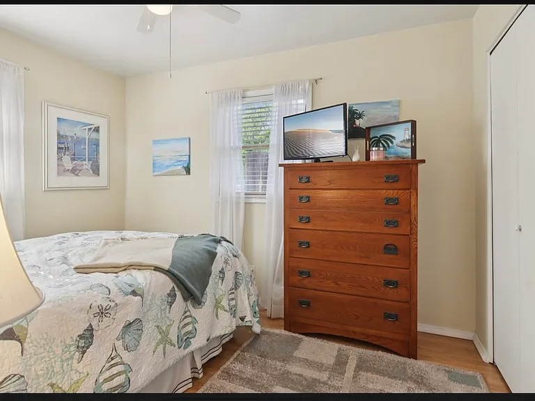 19617 Sycamore St — Photo 15
