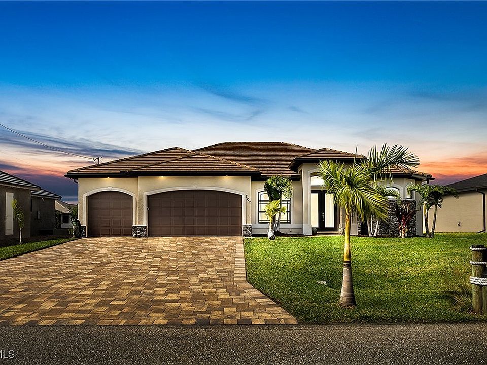 302 NW 32nd Pl, Cape Coral, FL 33993 | MLS #2025018752 | Zillow