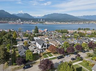 2815 Trinity St #1, Vancouver, BC V5K 1E8