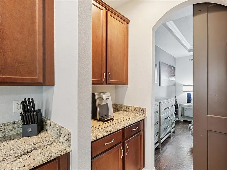 Plantation Oak Dr — Photo 14